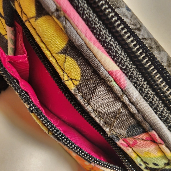 Vera Bradley Black Floral Quilted Wristlet - Picture 11 of 13